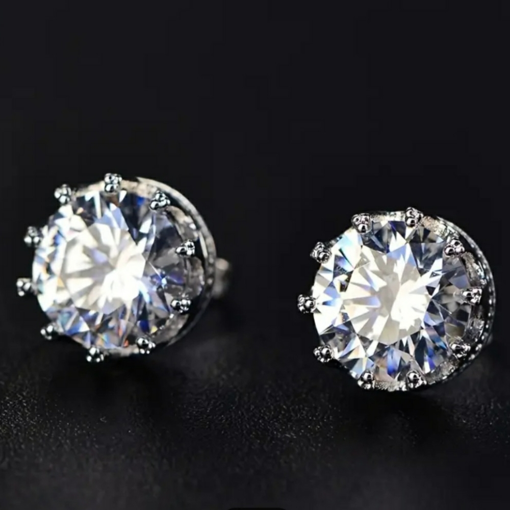 NEW 18K White Gold Plated 7mm Round Cut Diamond Stud Earrings